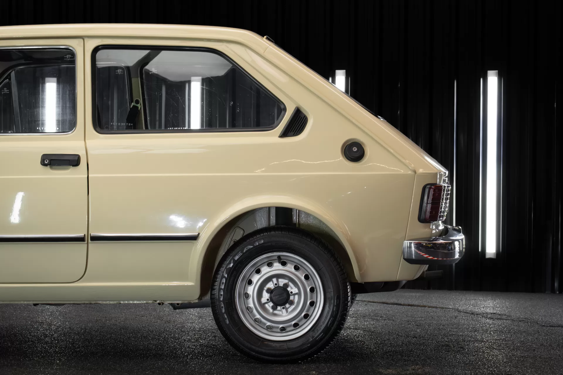 CND Motors - FIAT 147 1.0 L 8V GASOLINA 2P MANUAL 1979/1980