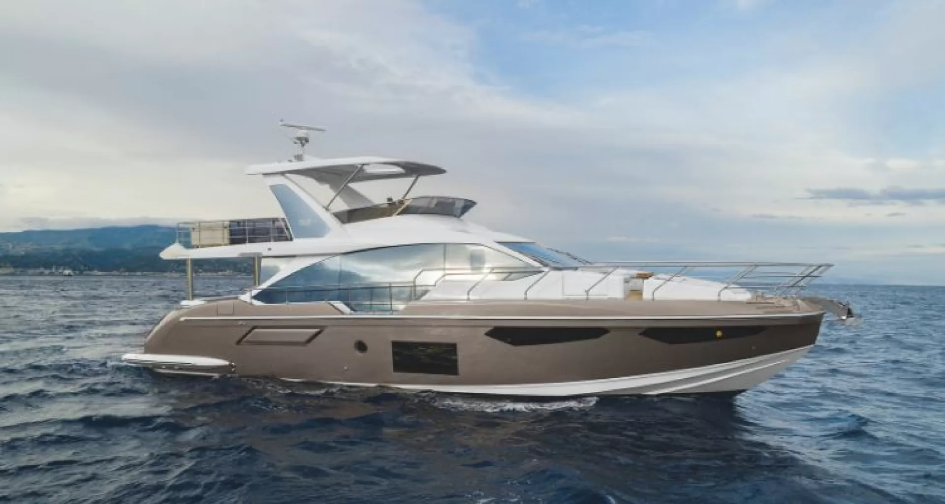 Azimut  - 62