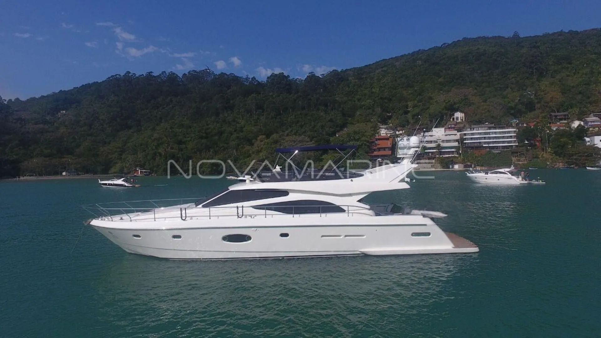 Ferretti  - 600