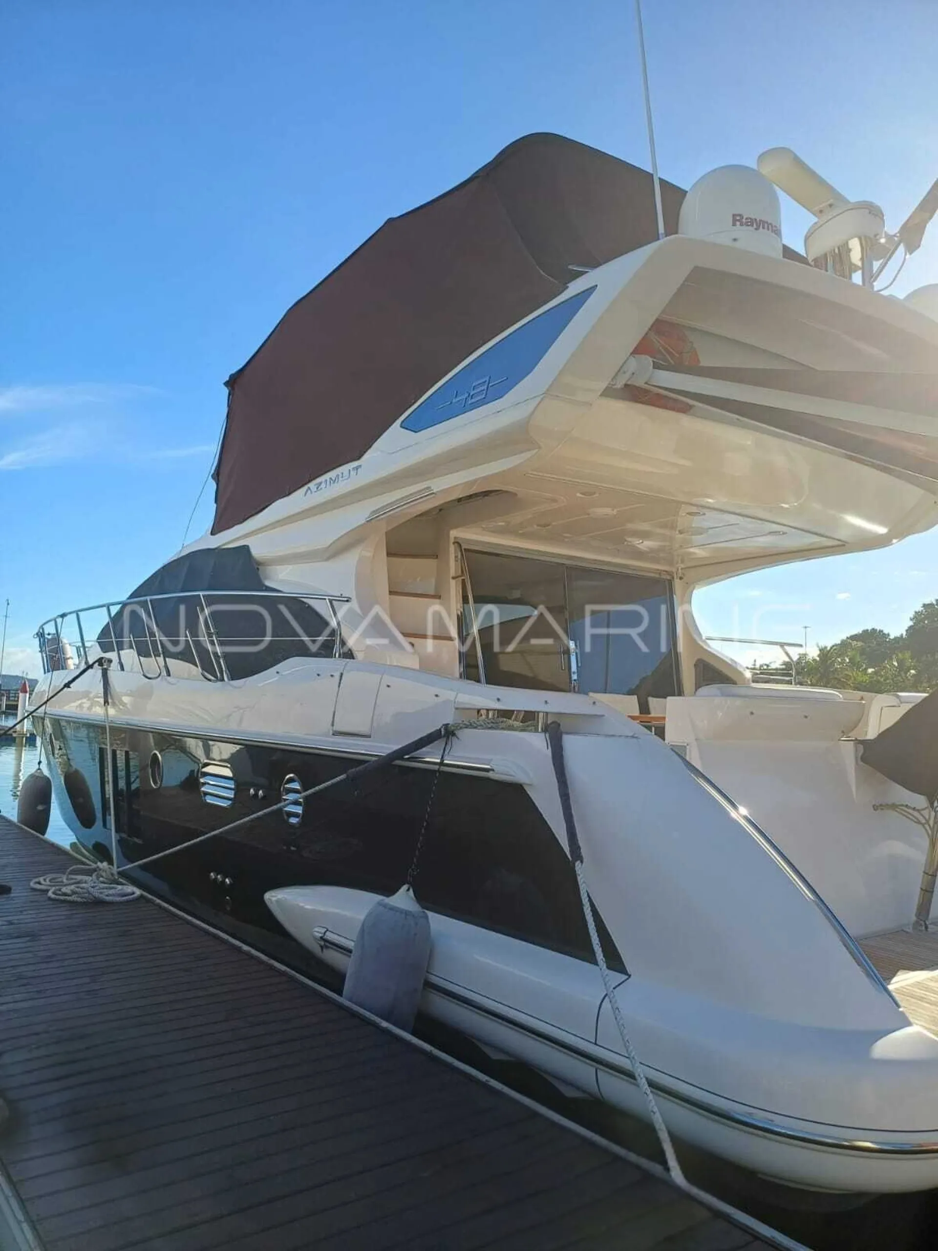 Azimut  - 48