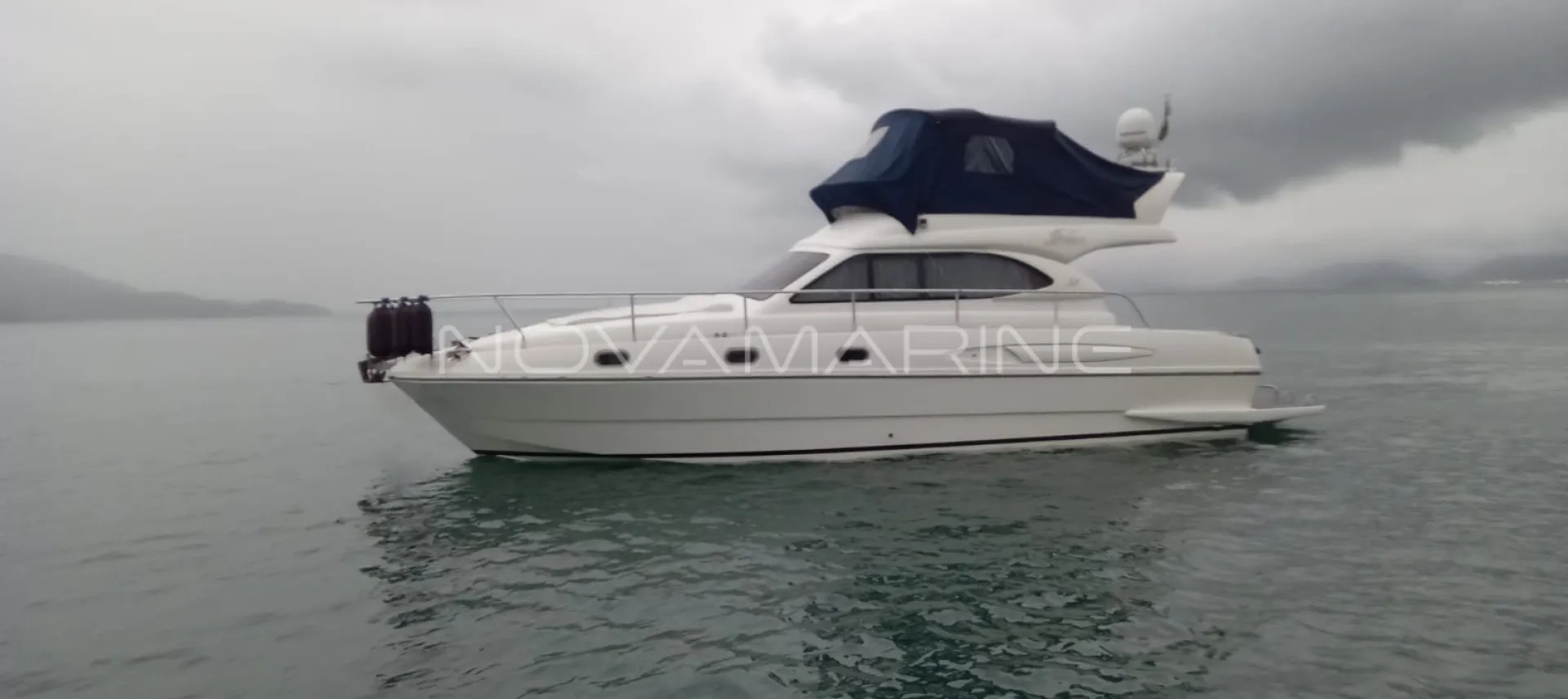 Ferretti  - 38
