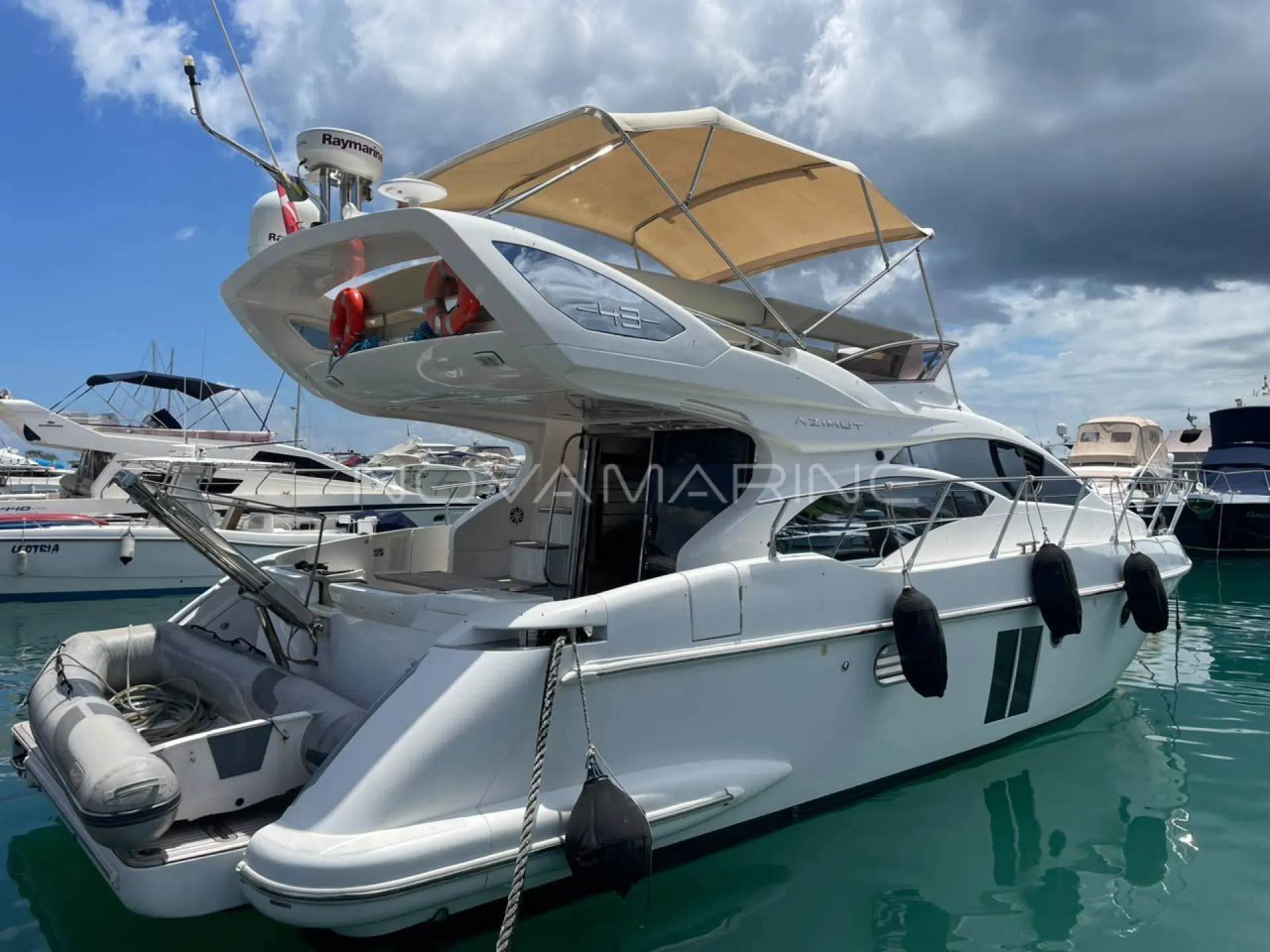 Azimut  - 43