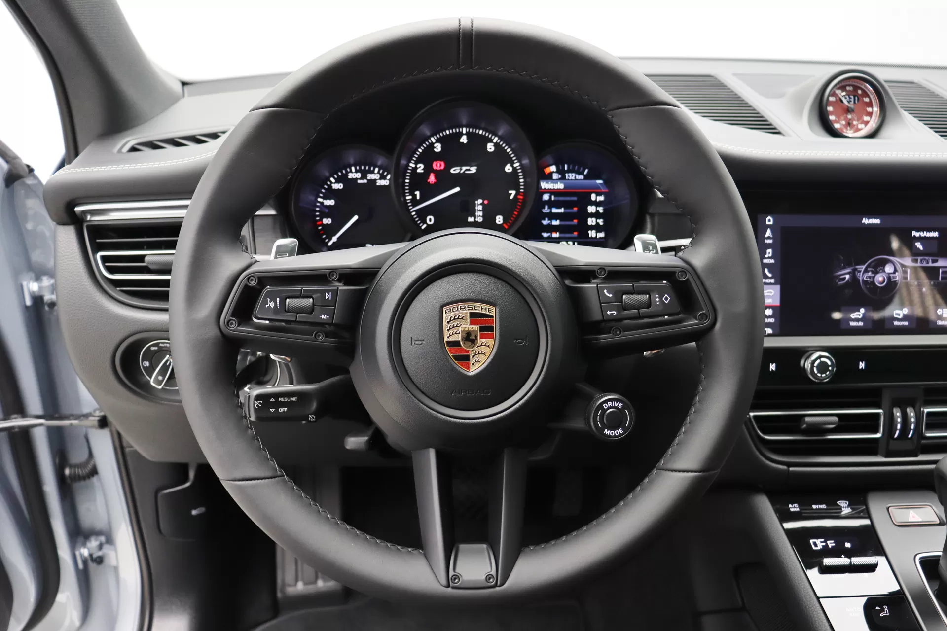 Foto do veiculo PORSCHE MACAN GTS
