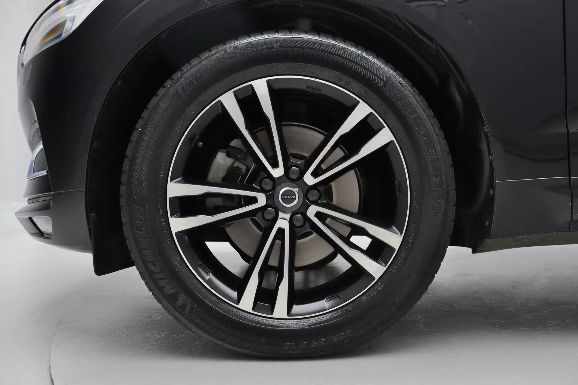 Foto do veiculo VOLVO XC60 T5 MOMENTUM AWD