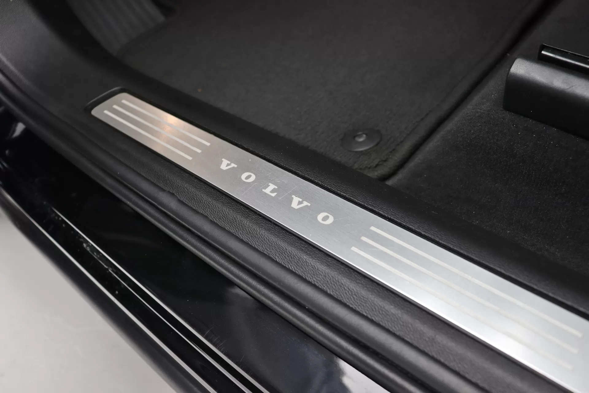 Foto do veiculo VOLVO XC60 T5 MOMENTUM AWD