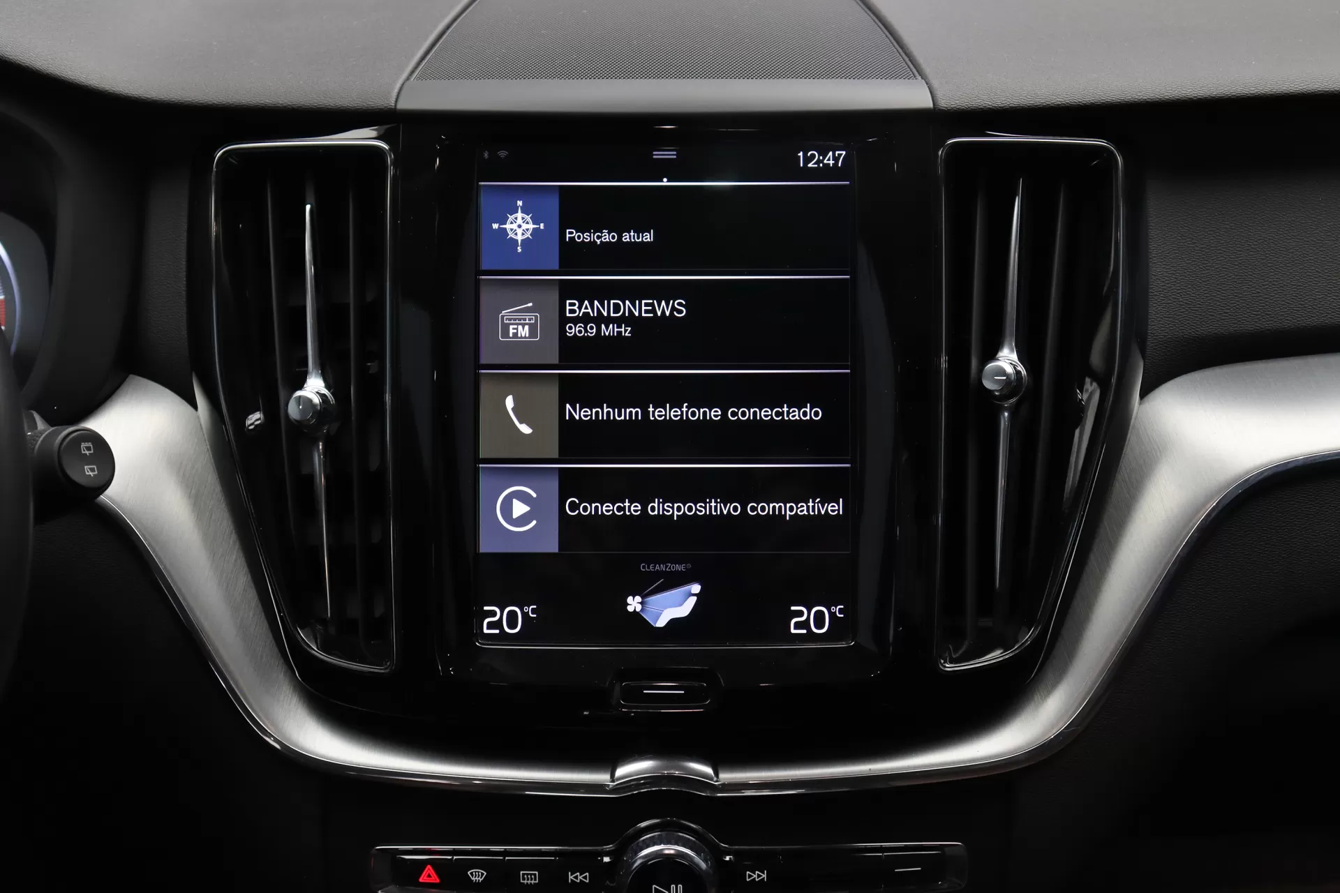 Foto do veiculo VOLVO XC60 T5 MOMENTUM AWD