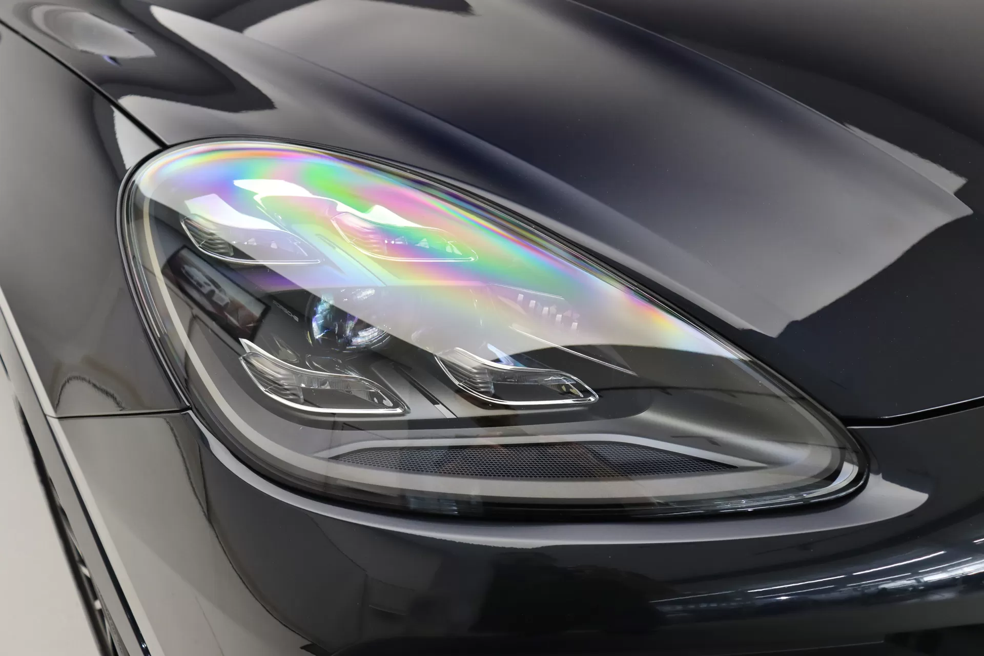 Foto do veiculo PORSCHE CAYENNE E-HYBRID