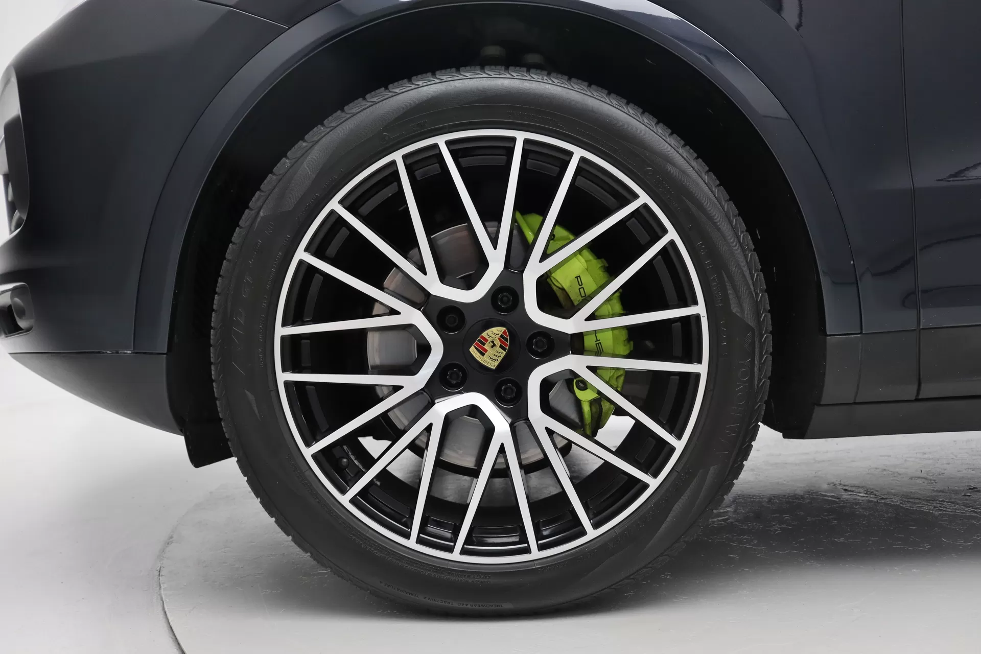 Foto do veiculo PORSCHE CAYENNE E-HYBRID