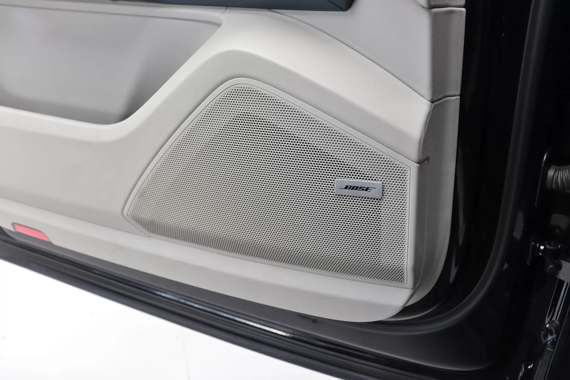 Foto do veiculo PORSCHE CAYENNE E-HYBRID