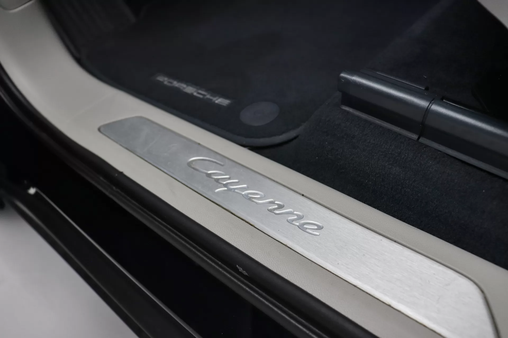 Foto do veiculo PORSCHE CAYENNE E-HYBRID