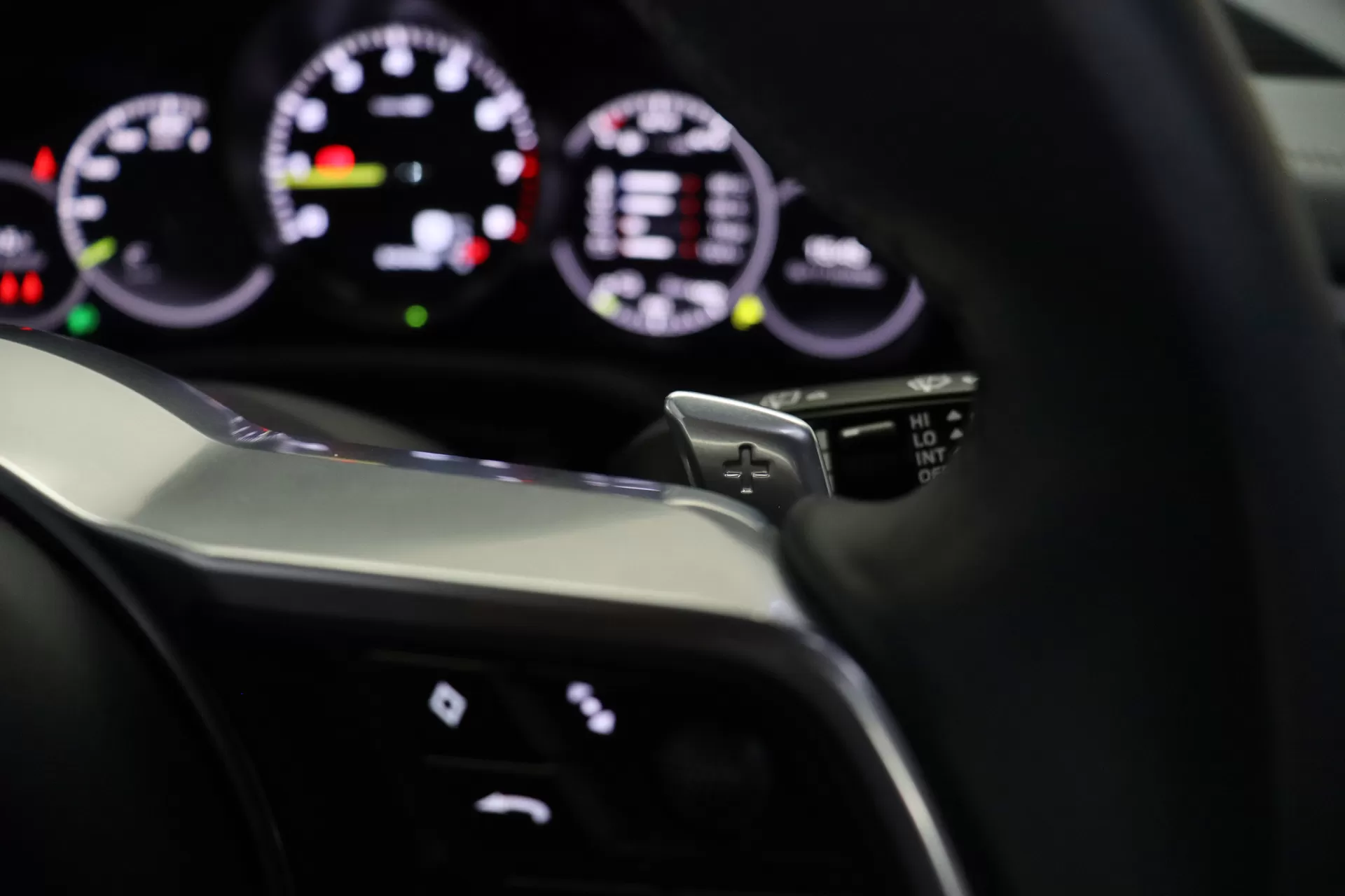 Foto do veiculo PORSCHE CAYENNE E-HYBRID