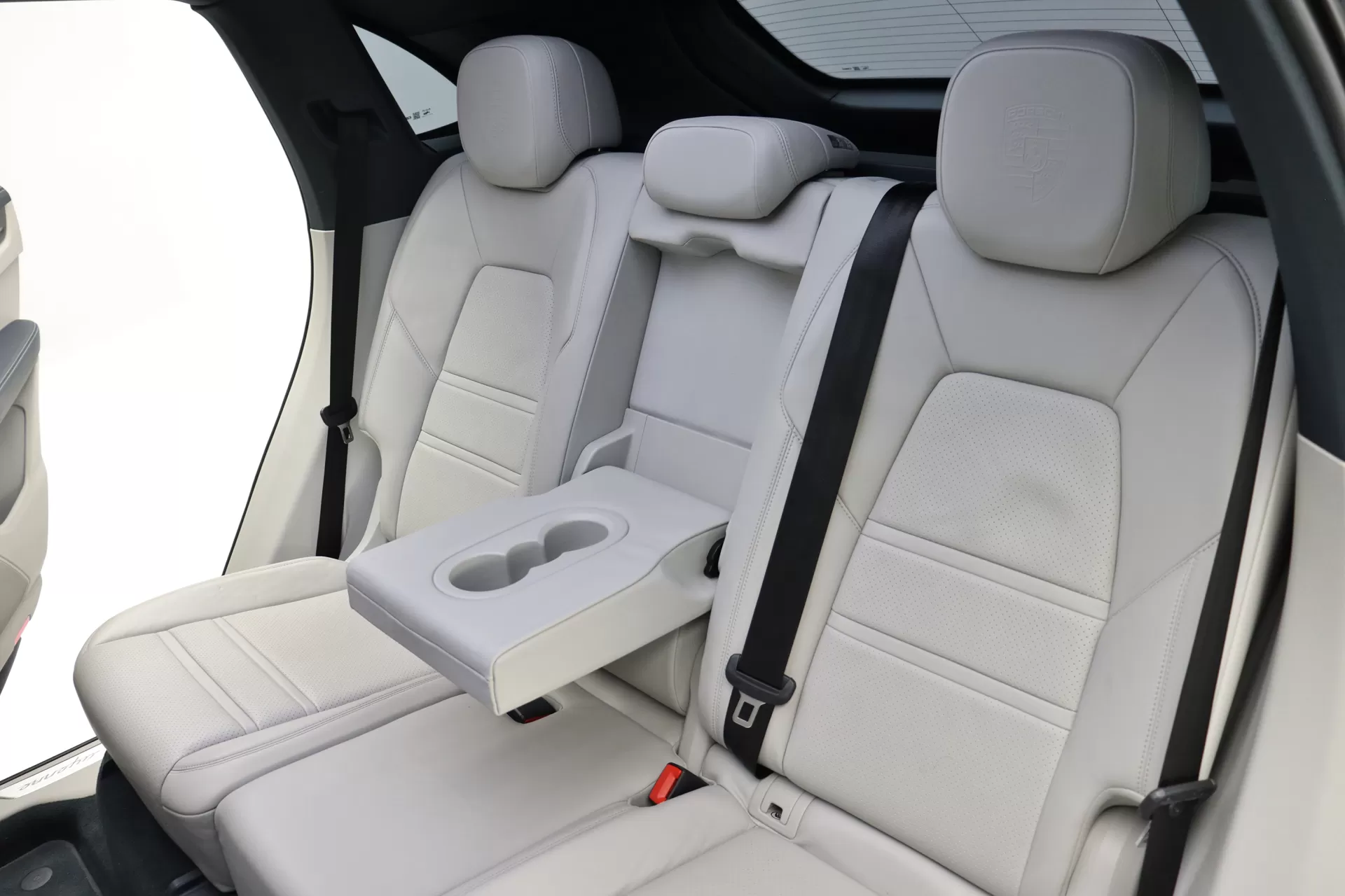 Foto do veiculo PORSCHE CAYENNE E-HYBRID