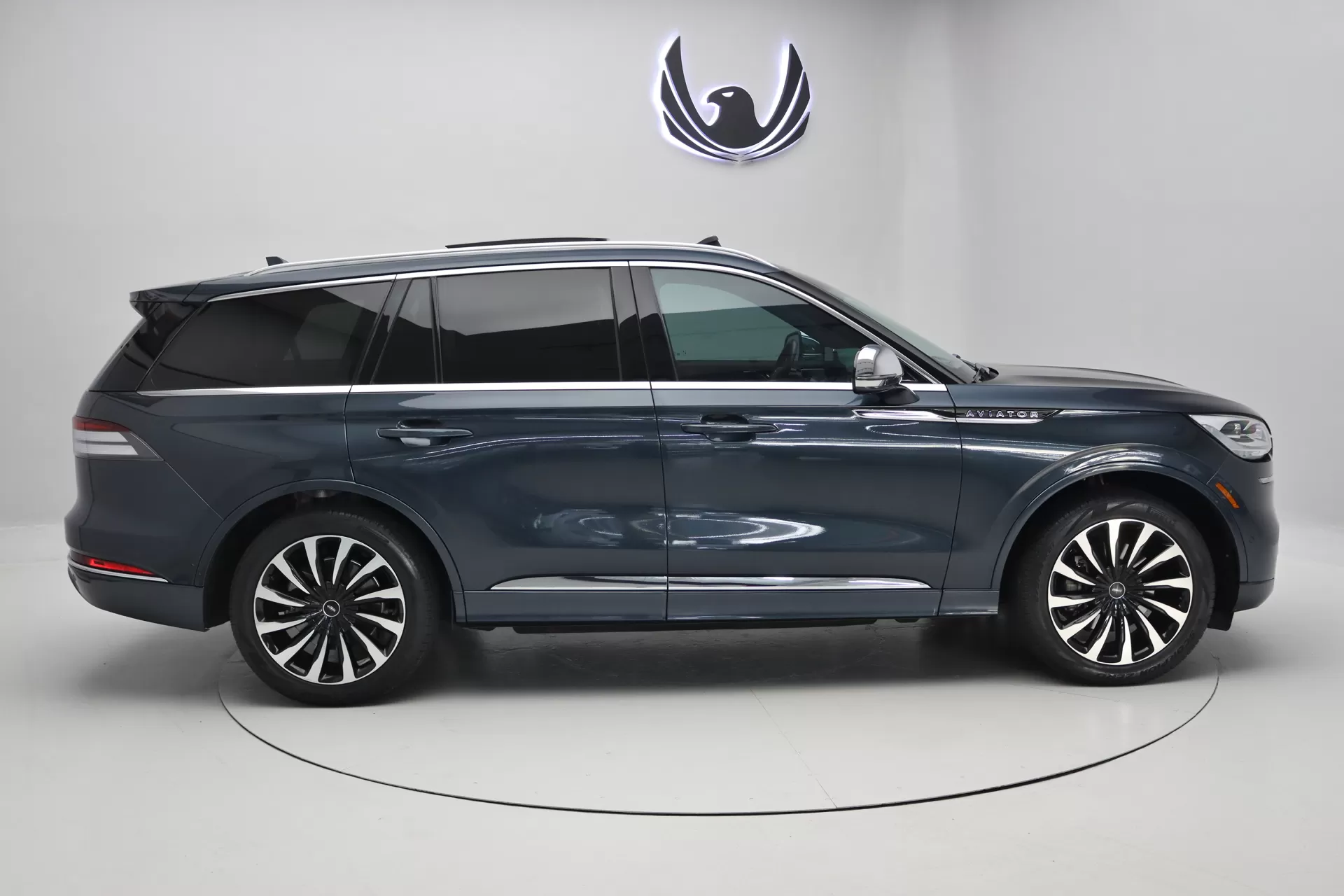 Foto do veiculo LINCOLN AVIATOR HYBRID AWD | 6 LUGARES