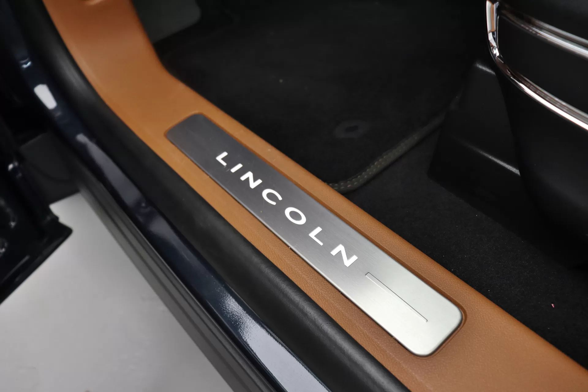 Foto do veiculo LINCOLN AVIATOR HYBRID AWD | 6 LUGARES