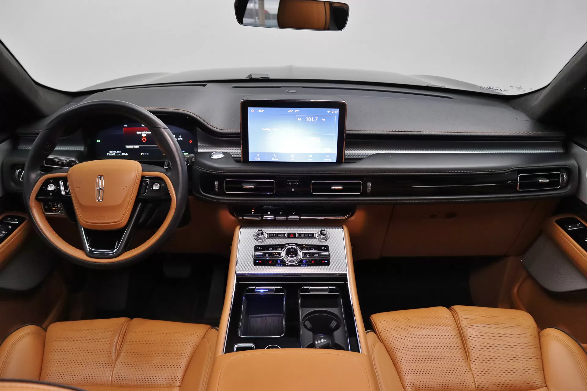 Foto do veiculo LINCOLN AVIATOR HYBRID AWD | 6 LUGARES