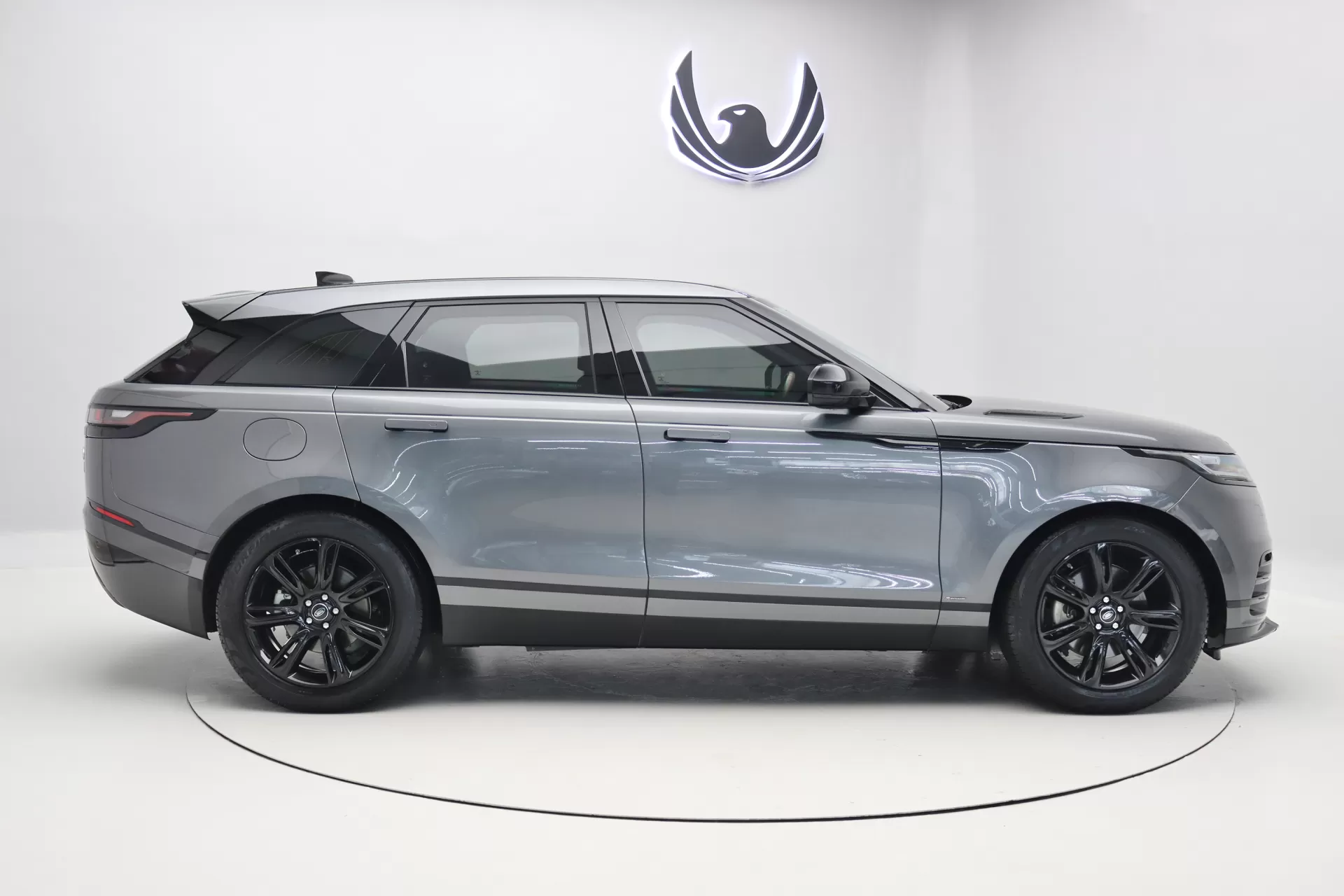 Foto do veiculo LAND ROVER RANGE ROVER VELAR P300 S R-DYNAMIC