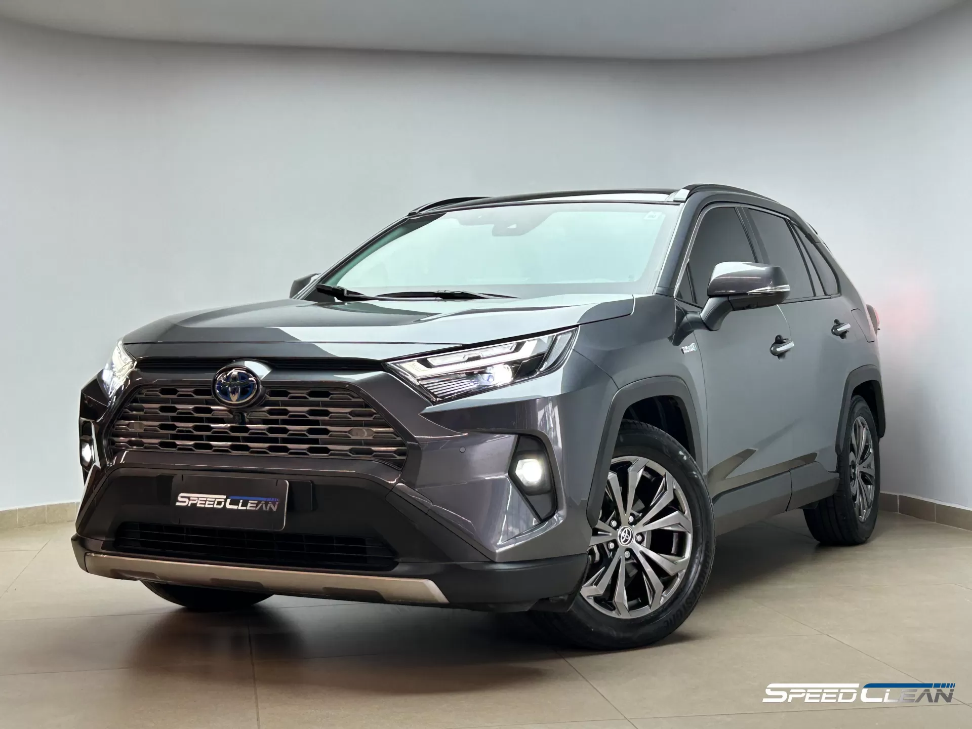 Raw 4 Business / DEF CITY RECORD$ 　CA産 RAV4 | Toyota